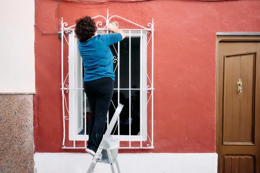 Common Mistakes to Avoid in Window Painting